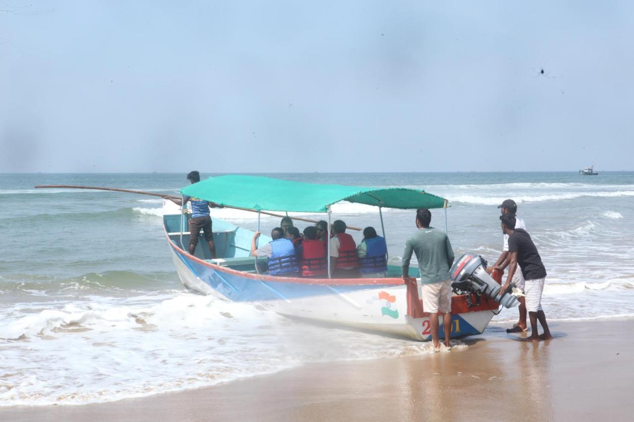 5 Mile Beach