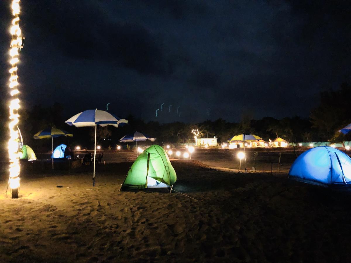5 Mile Resort *